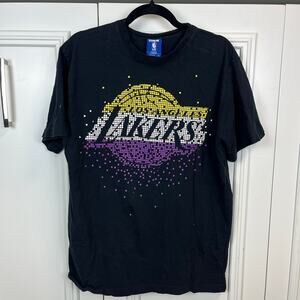 Lakers Pixel Graphic Tee Large